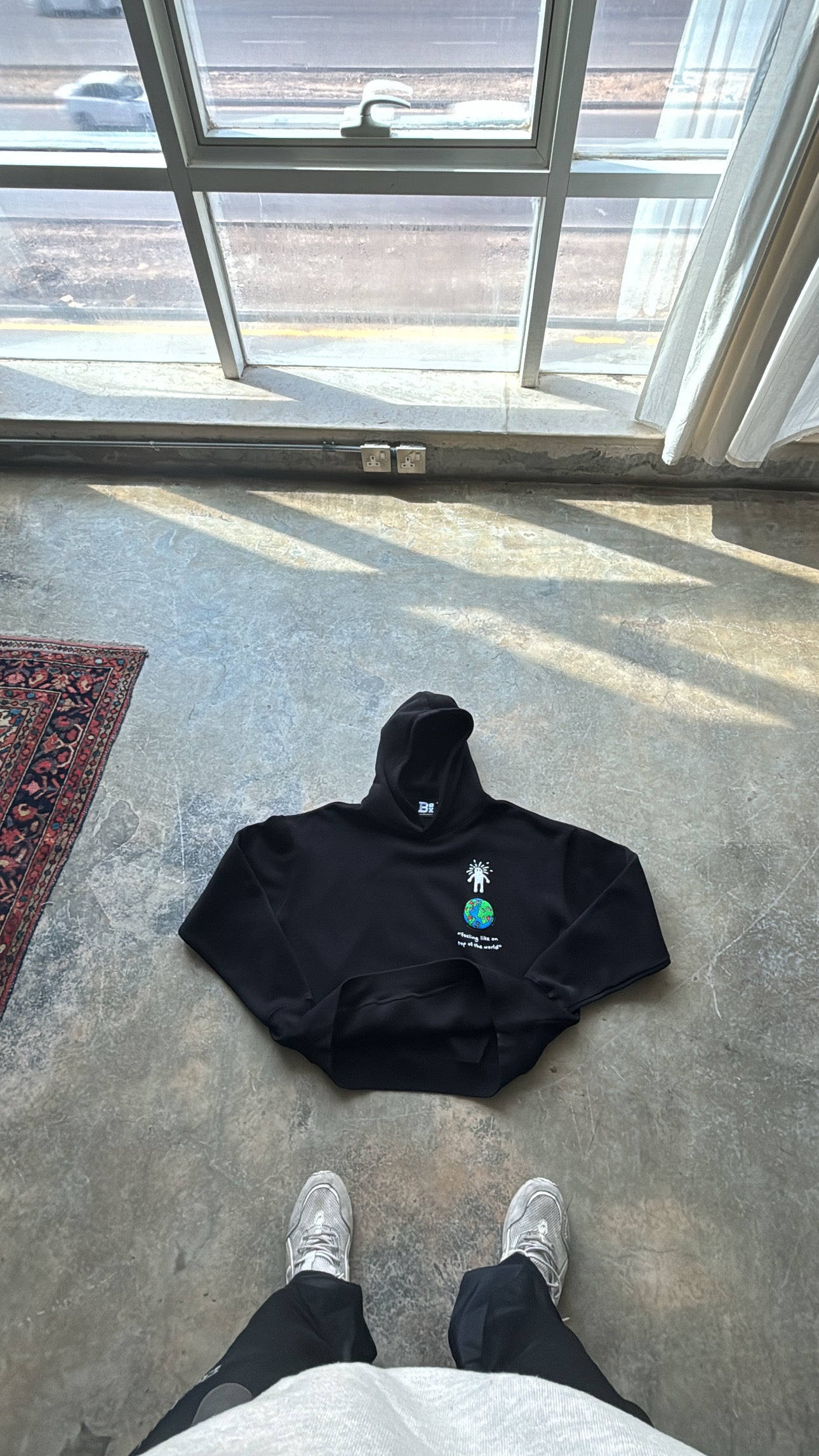 هودي بلاك إيرث